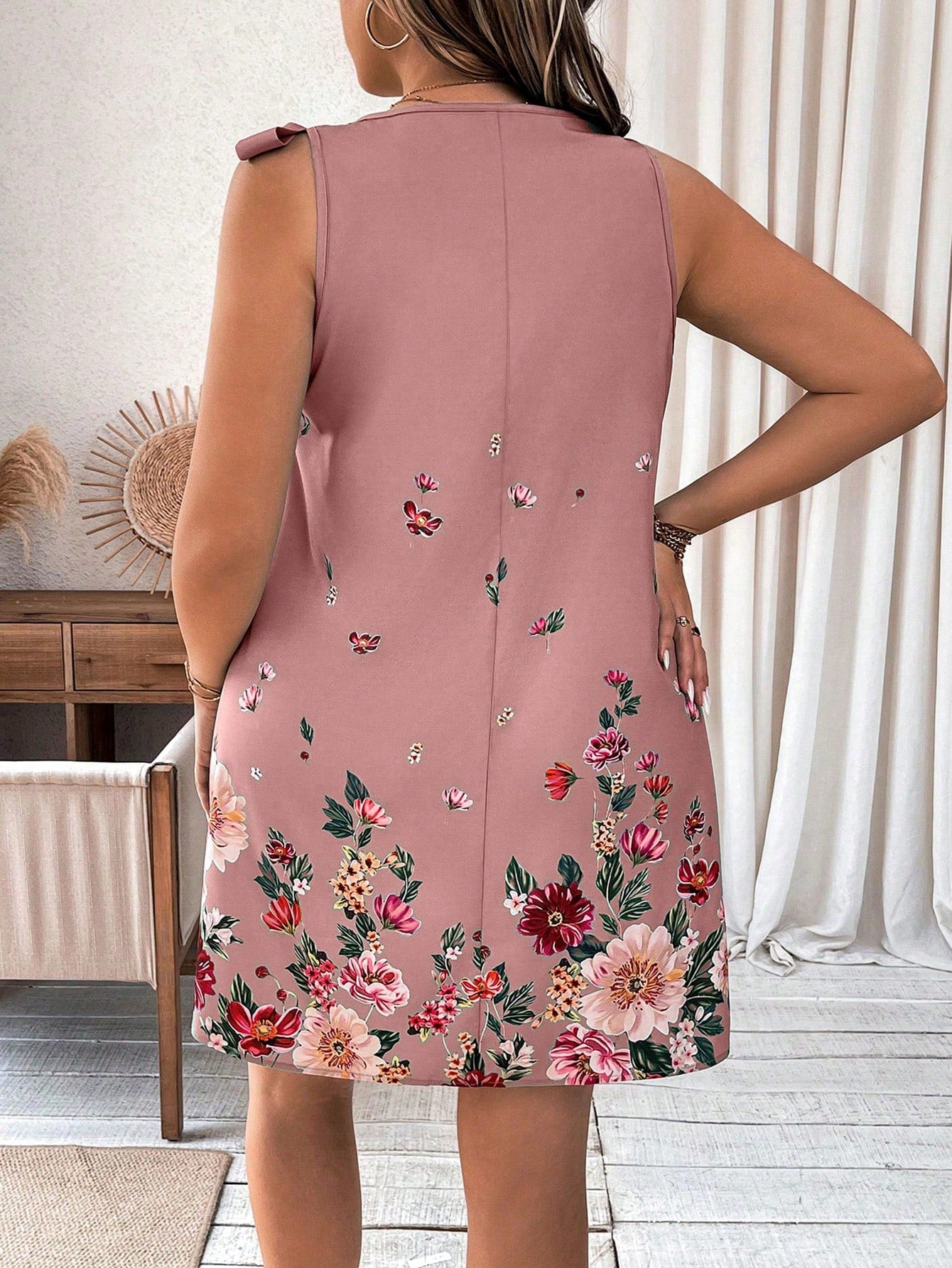 Vestido Plus Size Decote De Renda Em Patchwork - Tiffani Moda Feminina