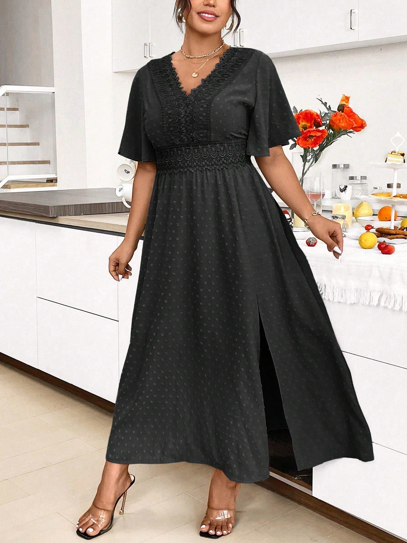Vestido Vivar Manga Curta Com Renda E Babados