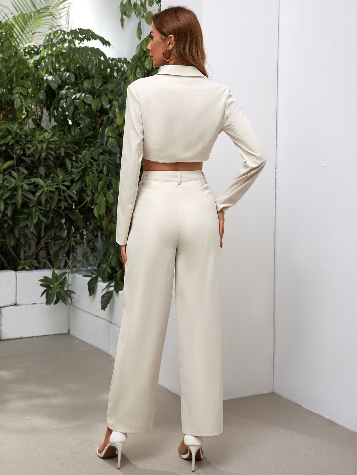Conjunto Valeria Blazer Curto E Calça Social