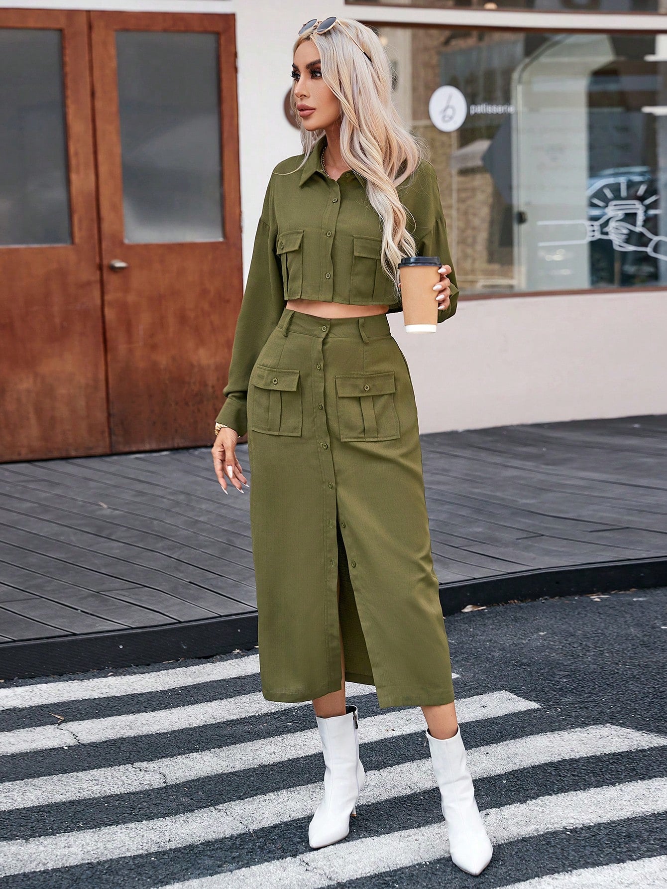 Jaqueta Beatriz Com Bolsos E Saia Casual