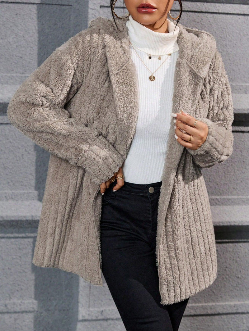 Casaco Bruma Elegante De Pelúcia Com Capuz Feminina - Tiffani Moda Feminina