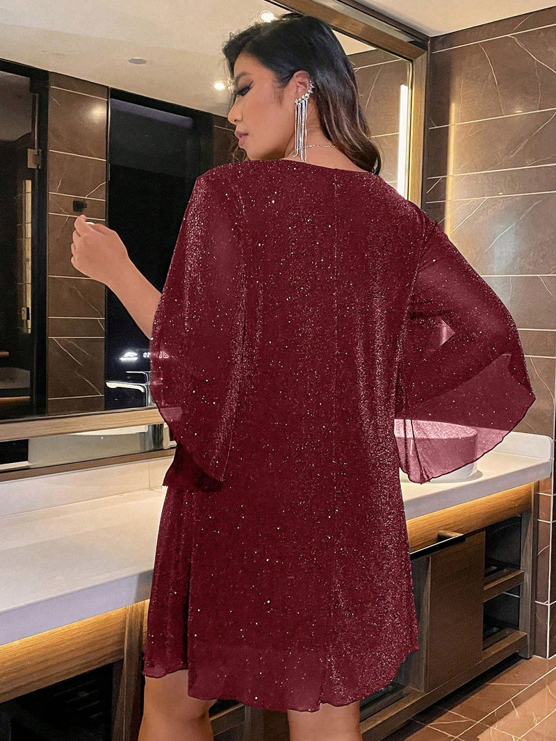 Vestido Ashley Plus Size com Decote Em V
