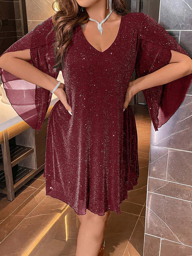 Vestido Ashley Plus Size com Decote Em V