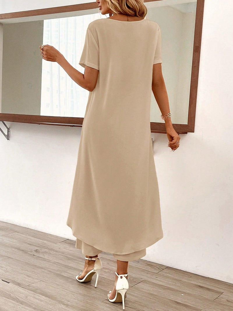 Macacão Clasiic Mangas Curtas Com Decote Redondo E Calças Retas - Tiffani Moda Feminina