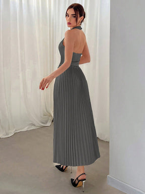 Colete Elegância e Saia Plissada