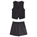Conjunto Tiffani short médio e colete em alfaiataria