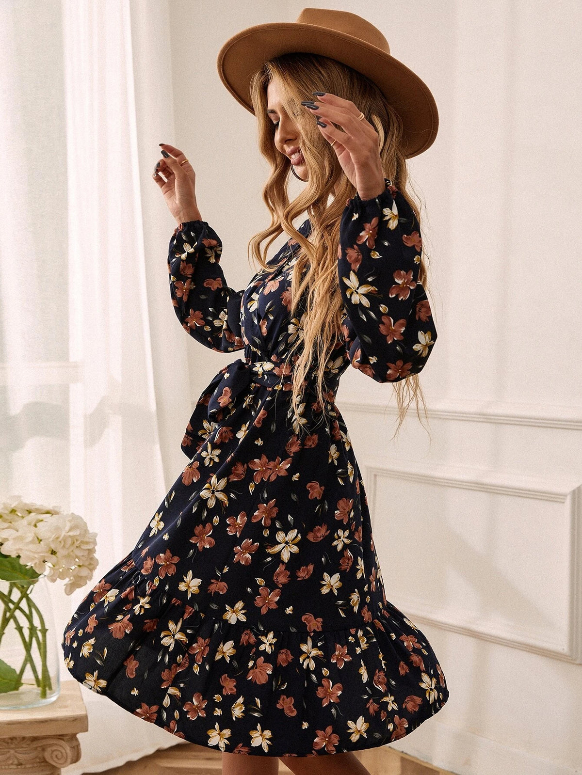 Vestido com estampa floral com cinto - Tiffani Moda Feminina