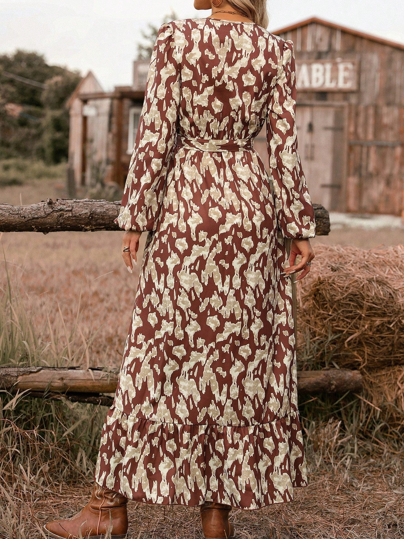 Vestido Clasic Com Cinto Manga Longa