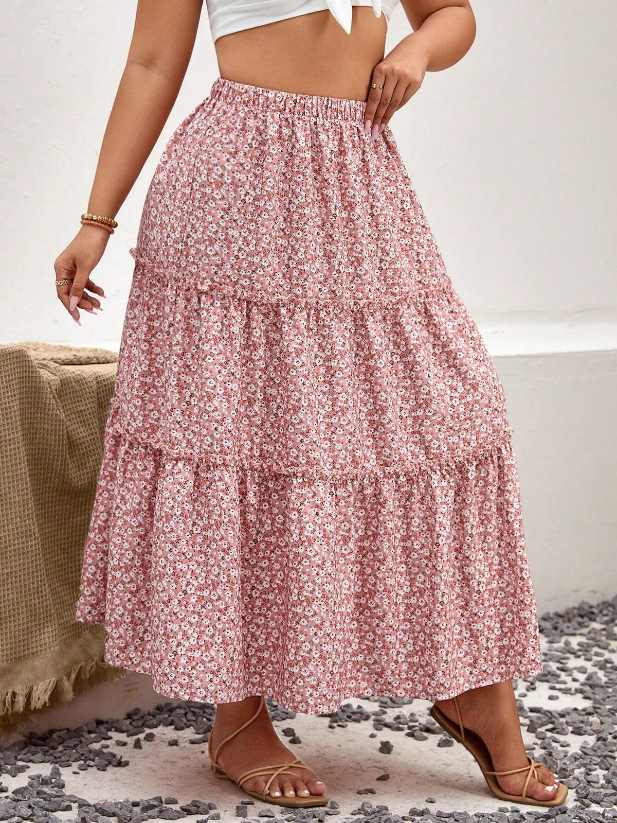 Saias Floral Encantada Plus-Size - Tiffani Moda Feminina