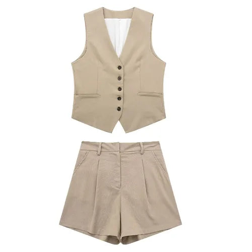 Conjunto Tiffani short médio e colete em alfaiataria